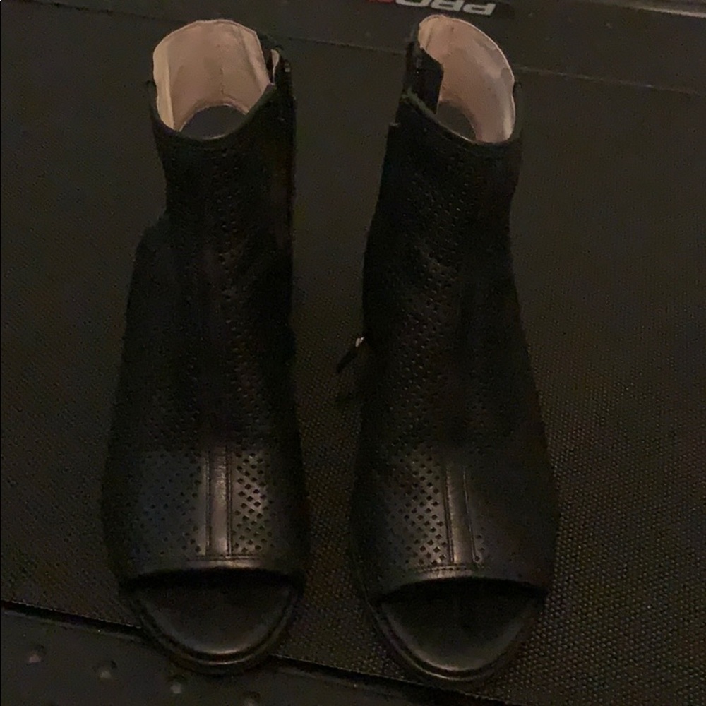 Black sandals - Picture 2 of 5